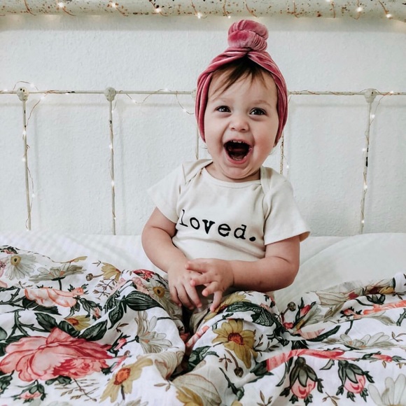 Loved Organic Bodysuit Onesie - Picture 4 of 7